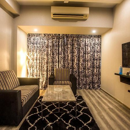Encore Suites Goa Panaji Exteriör bild